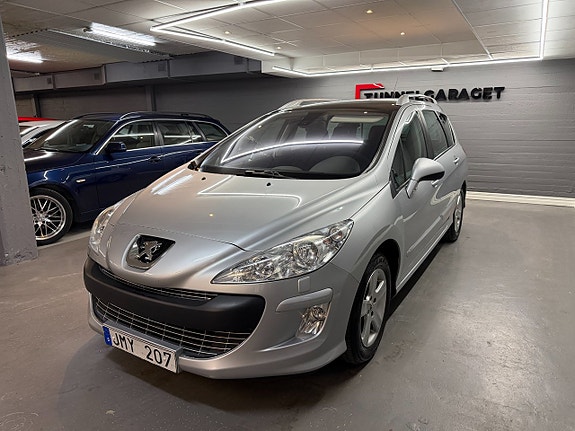 Peugeot 308 4 of 5