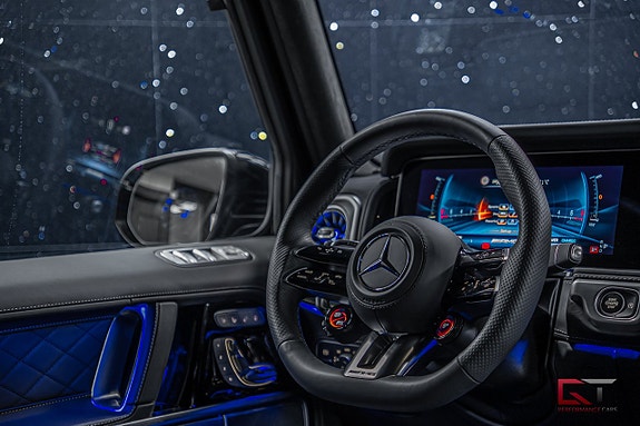 Mercedes-Benz G63 24 of 26