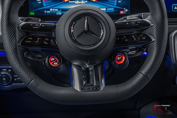 Mercedes-Benz G63 25 of 26