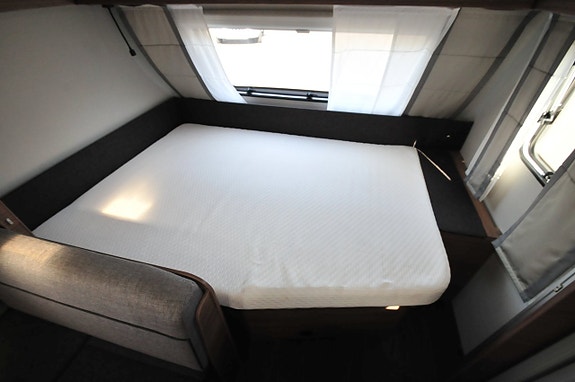 Knaus Sport 580 QS Barkammare Isabella förtält 11 of 13