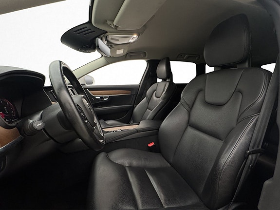 Volvo V90 14 of 30