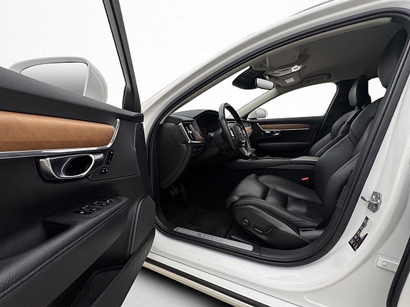 Volvo V90 12 of 30