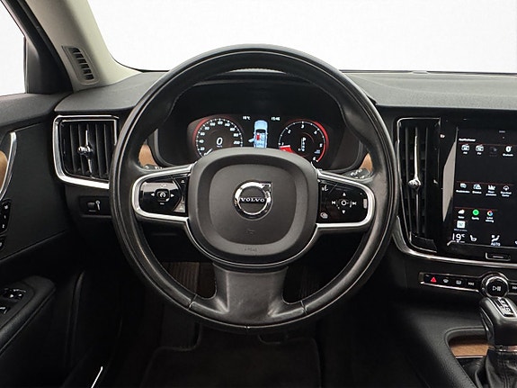 Volvo V90 16 of 30