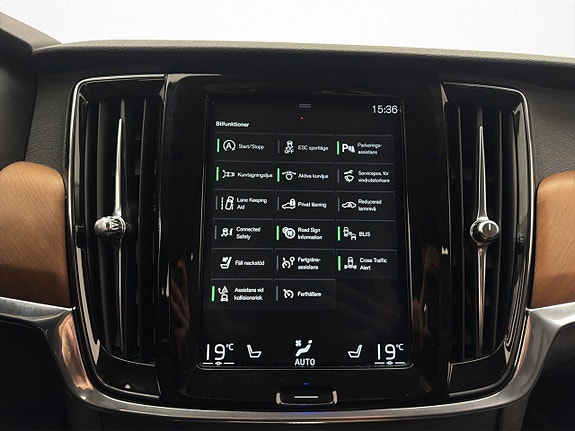 Volvo V90 22 of 30