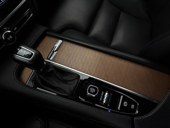 Volvo V90 28 of 30