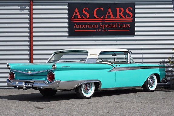 Ford Galaxie 5 of 5