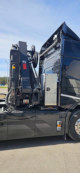 El kranväxlare Hiab Volvo FM 8x4 12 of 12