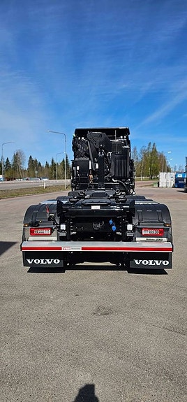 El kranväxlare Hiab Volvo FM 8x4 5 of 12