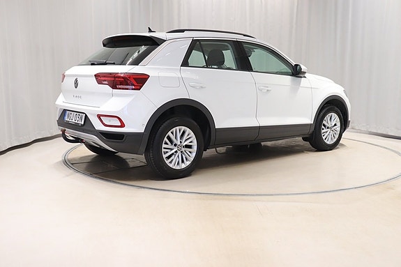 Volkswagen T-Roc 4 of 5