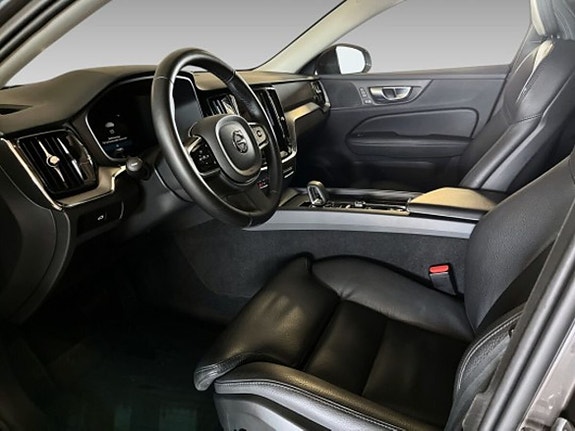 Volvo V60 Cross Country 11 of 17
