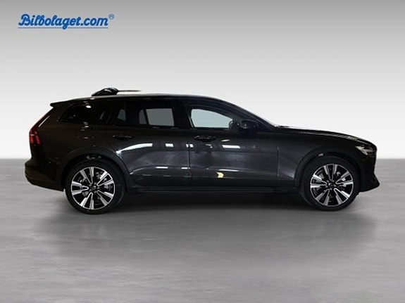 Volvo V60 Cross Country 5 of 5