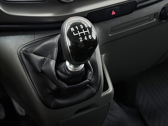 Ford Transit Custom 22 of 22