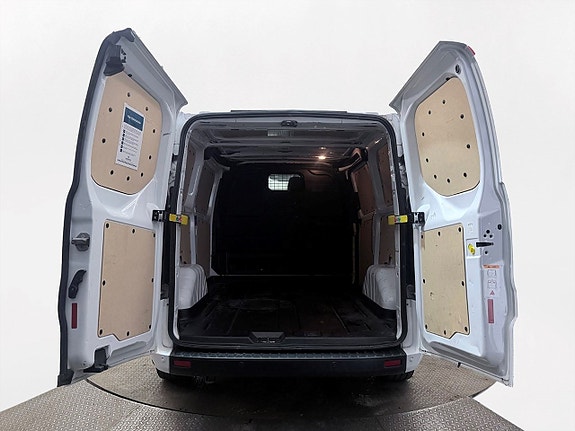 Ford Transit Custom 8 of 22