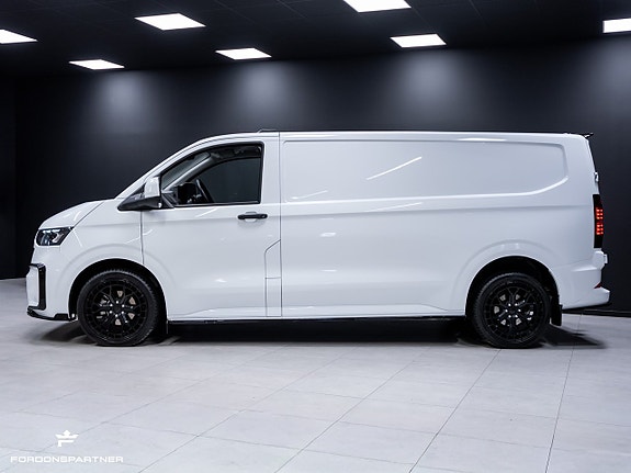 Volkswagen Transporter 3 of 5