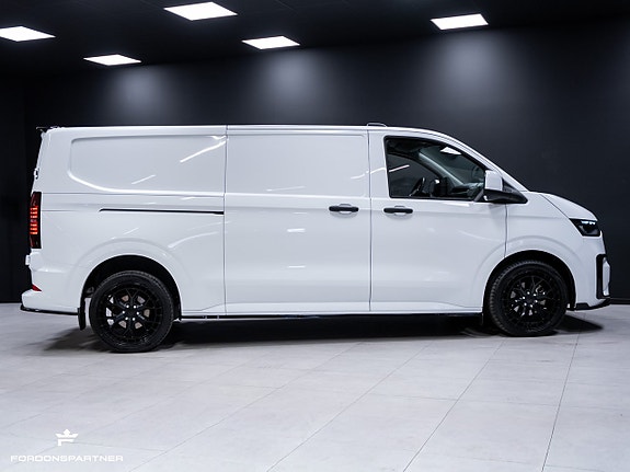 Volkswagen Transporter 9 of 30
