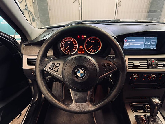 BMW 530d 8 of 12