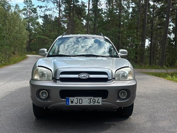 Hyundai Santa Fe 2 of 20