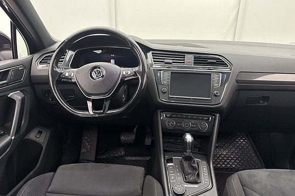 Volkswagen Tiguan 17 of 28