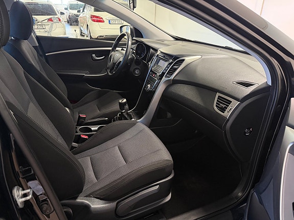 Hyundai i30 5 of 7