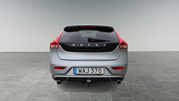 Volvo V40 5 of 11