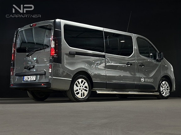 Opel Vivaro 5 of 5