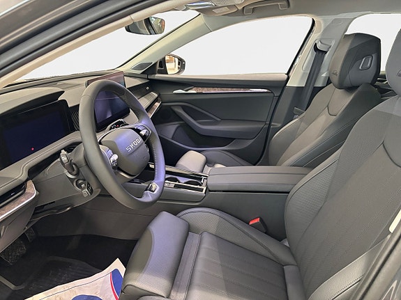 Skoda Superb 7 of 12