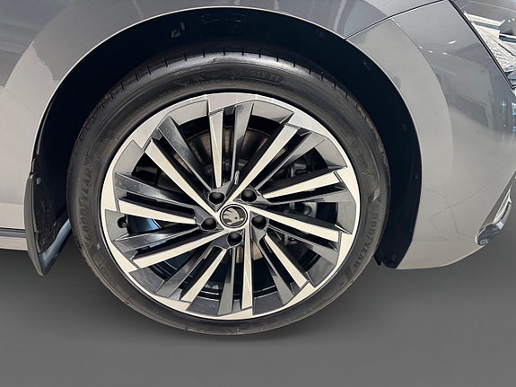 Skoda Superb 12 of 12