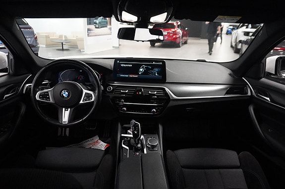 BMW 520d 11 of 16