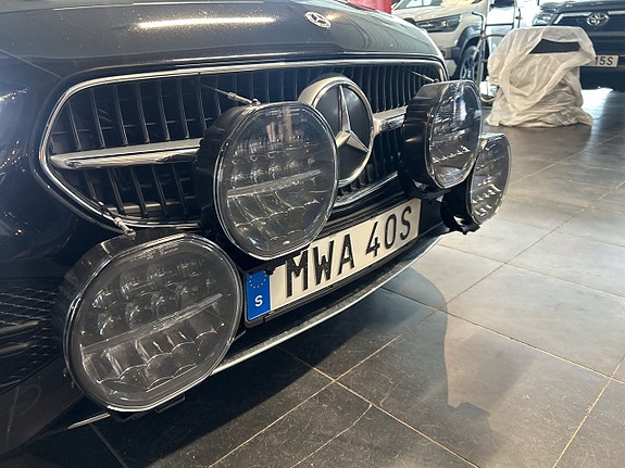 Mercedes-Benz C300 d 18 of 23