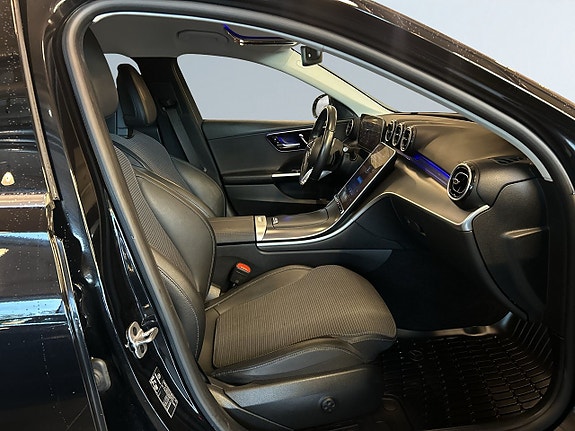Mercedes-Benz C300 d 10 of 23