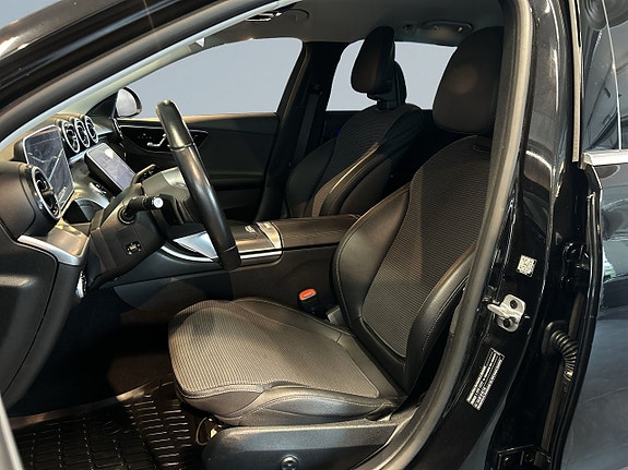 Mercedes-Benz C300 d 13 of 23