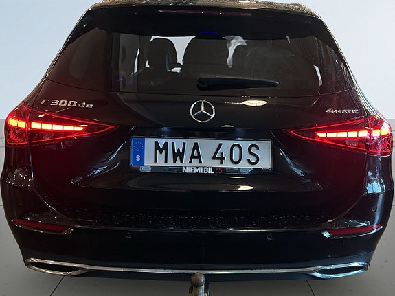 Mercedes-Benz C300 d 12 of 23