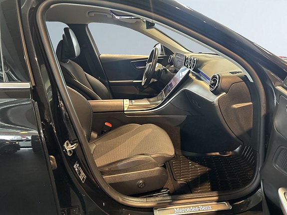 Mercedes-Benz C300 d 10 of 23