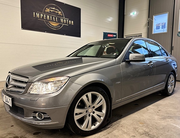 Mercedes-Benz C200 4 of 24