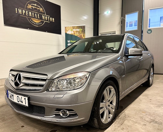 Mercedes-Benz C200 3 of 24