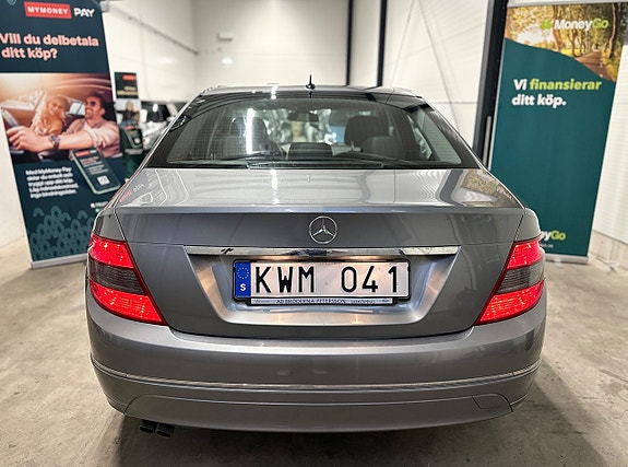 Mercedes-Benz C200 8 of 24