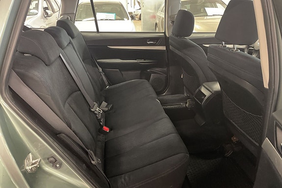 Subaru Outback 16 of 17