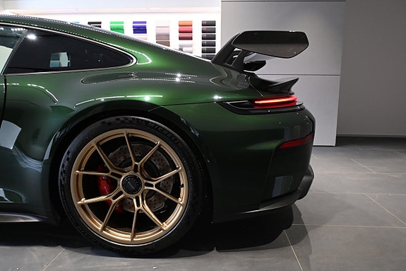 Porsche 911 GT3 5 of 5