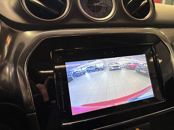 Suzuki Vitara 10 of 18