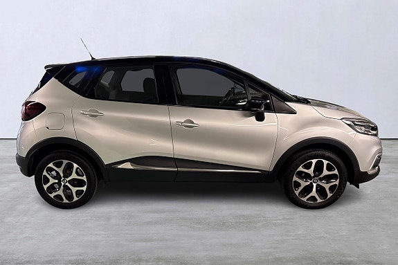 Renault Captur 3 of 5
