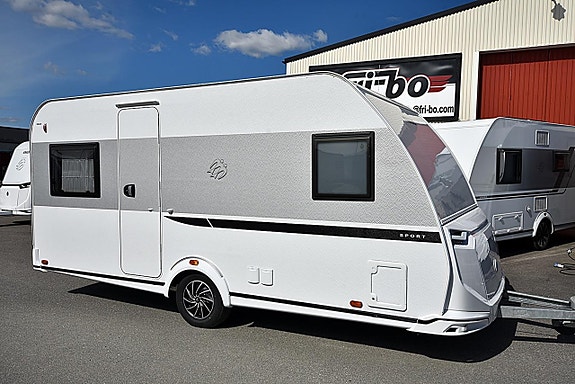 Knaus 450 FU Sport, Dubbelbädd 2 of 5