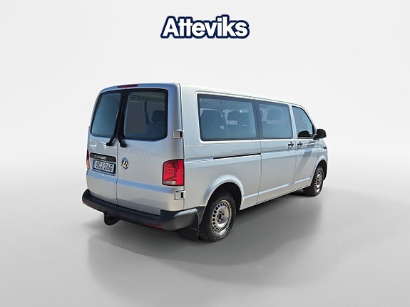 Volkswagen Caravelle 7 of 16