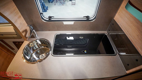 Knaus SÜDWIND BLACK SELECTION 580 QS | KAMPANJ 16 of 21