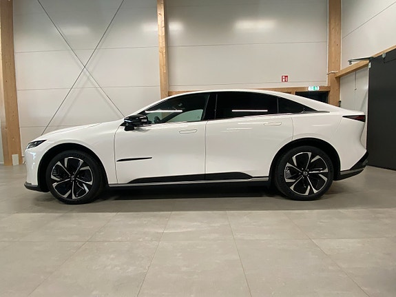 Mazda 6e 4 of 18