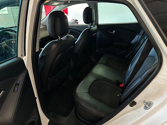 Hyundai ix35 12 of 14
