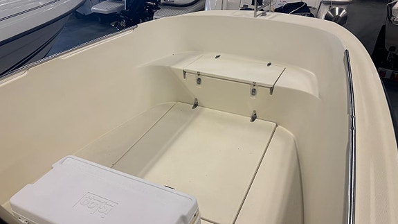 Nimbus Max 1 med Volvo Penta 250A SP -92 6 of 6