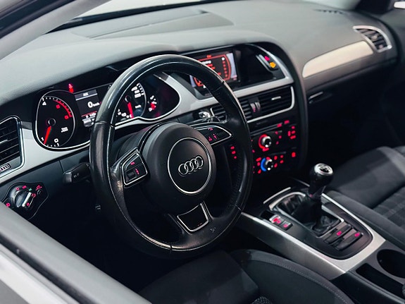 Audi A4 9 of 17