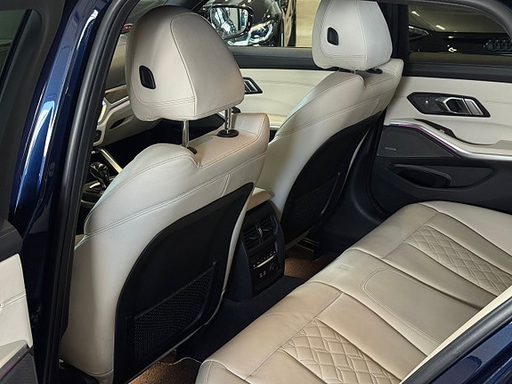 BMW M340i 13 of 16