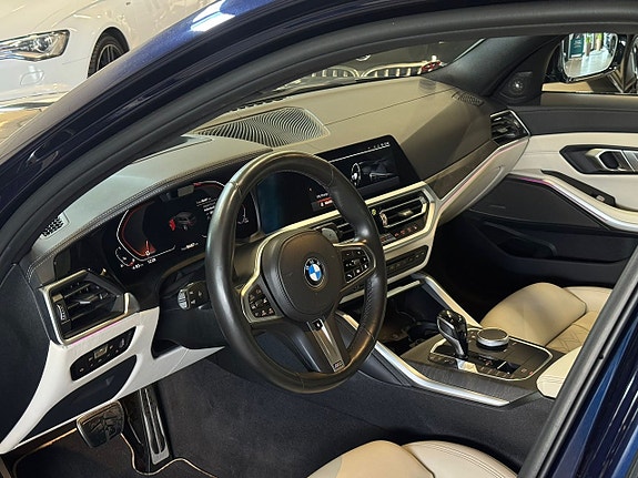 BMW M340i 14 of 16