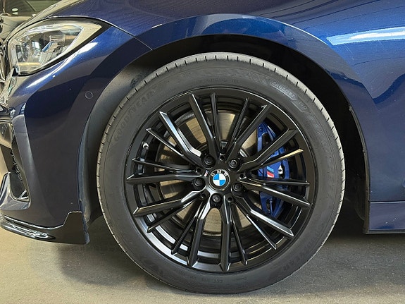 BMW M340i 15 of 16